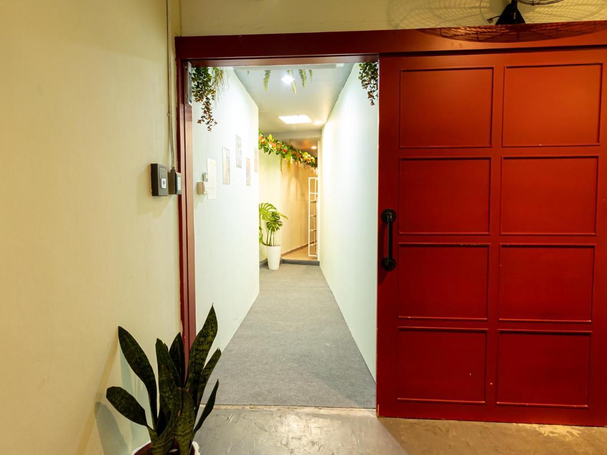 Khao San Social Capsule Hostel بانكوك المظهر الخارجي الصورة
